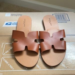Brown American eagle size 6 sandal